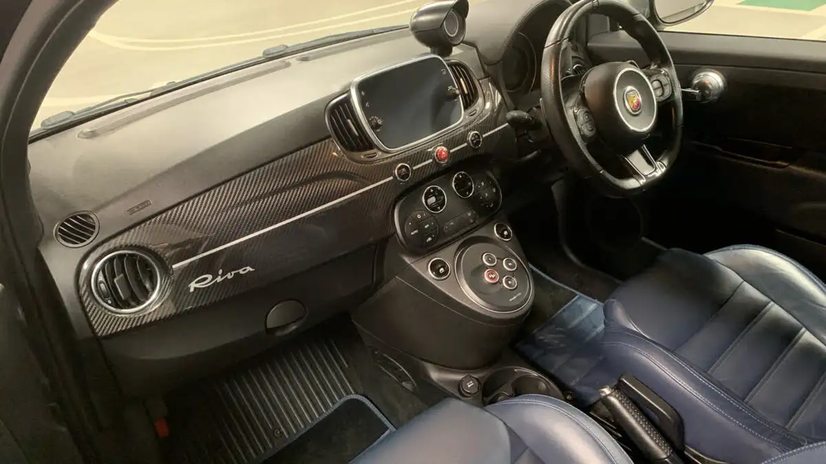 2018-abarth-695c-14-tjet-rivale-182ps-mta-big-11