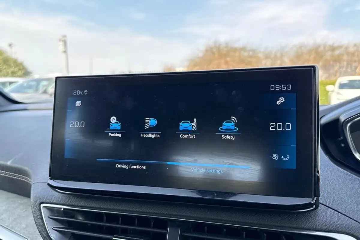 2021-peugeot-3008-suv-12-puretech-gt-big-54