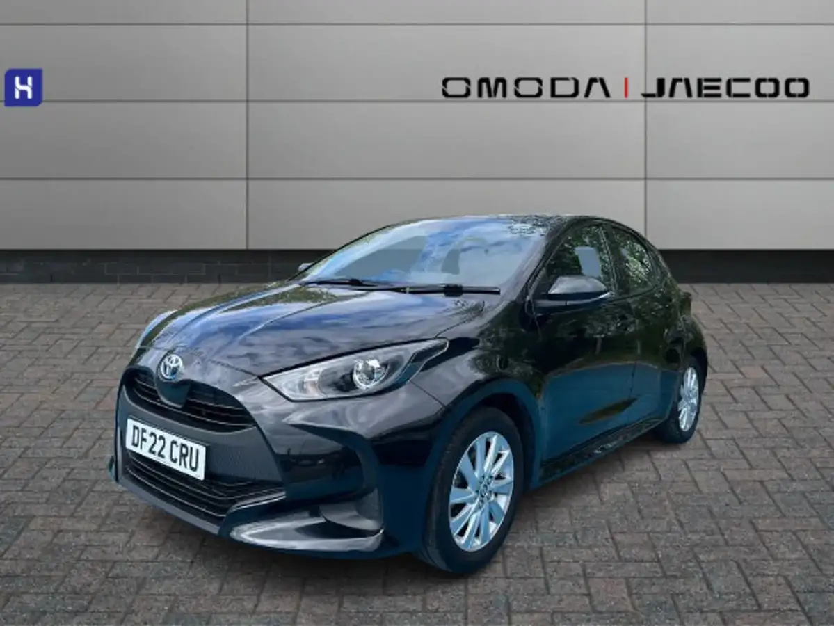 2022-toyota-yaris-15-vvt-i-icon-big-1