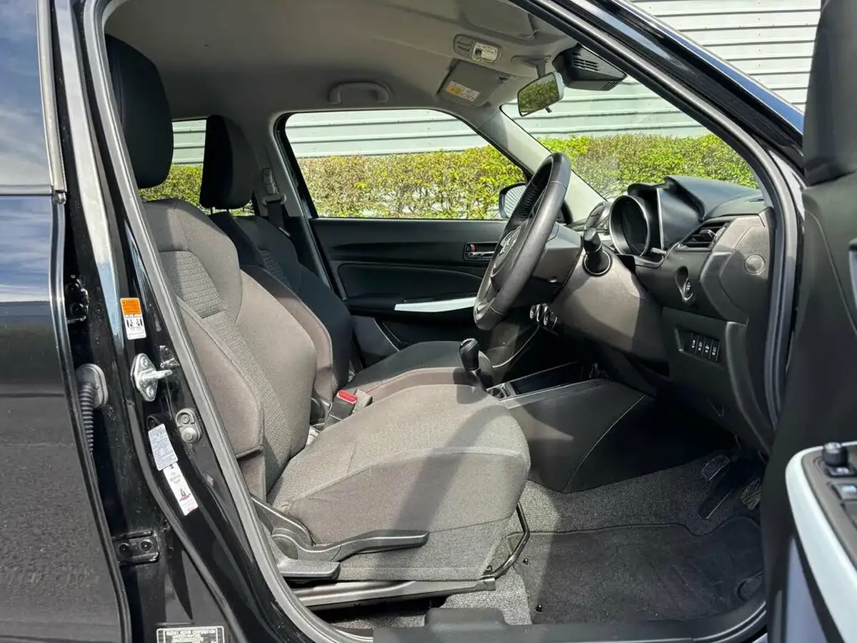 2019-suzuki-swift-10-boosterjet-sz5-shvs-big-12