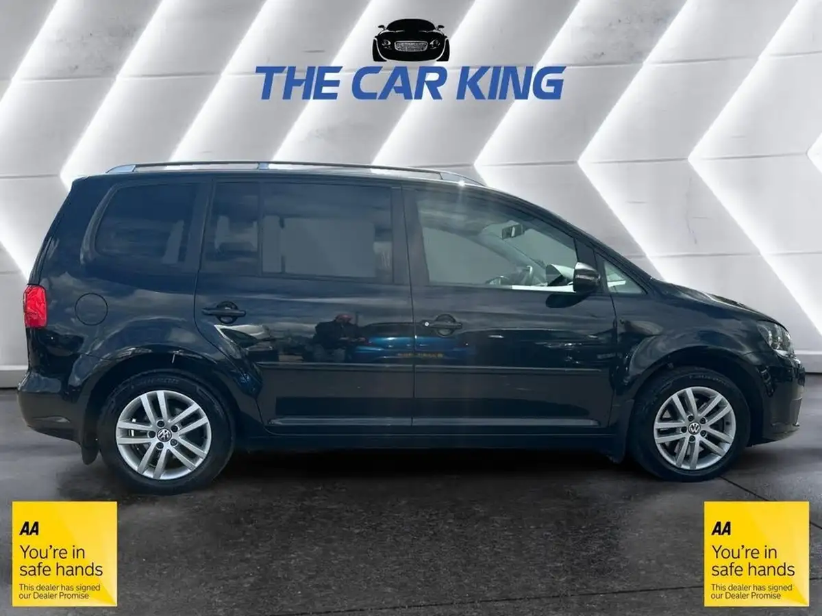 2013-volkswagen-touran-20td-se-big-6