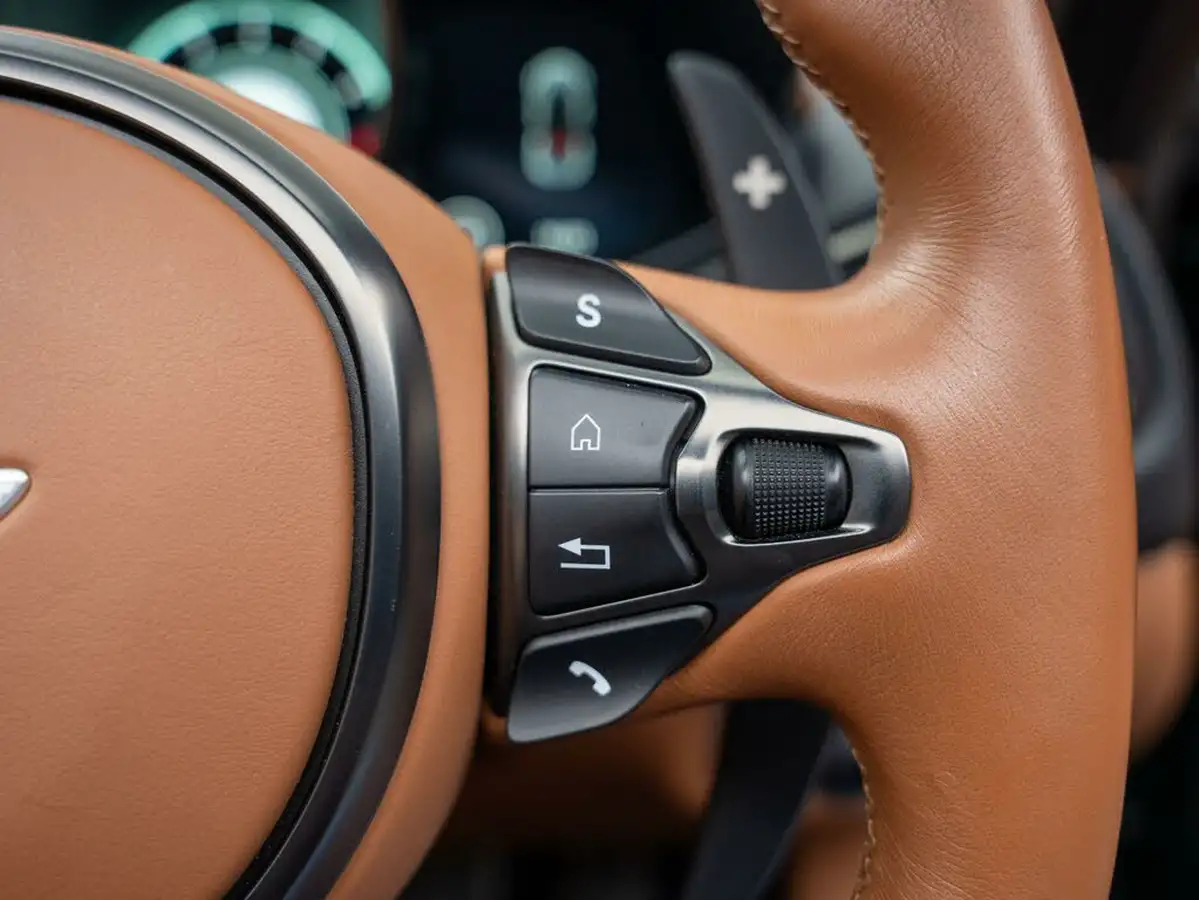 2022-aston-martin-dbs-52-v12-superleggera-volante-big-33