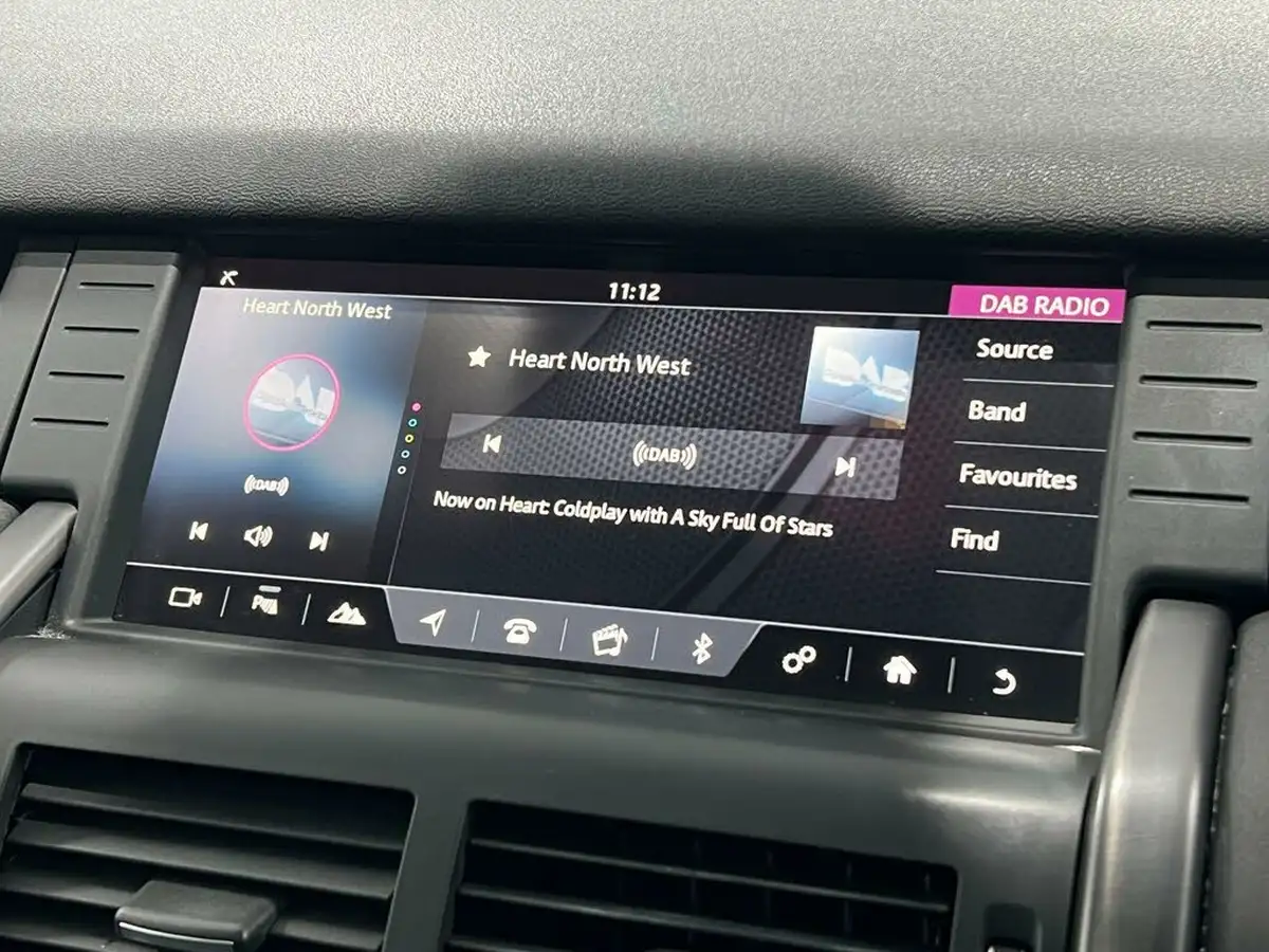 2019-land-rover-discovery-sport-20td4-landmark-big-37