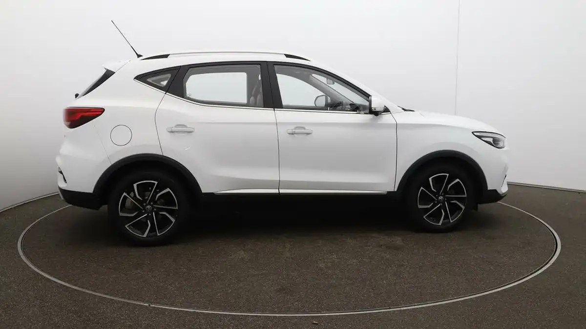 2021-mg-zs-suv-10t-gdi-exclusive-big-42