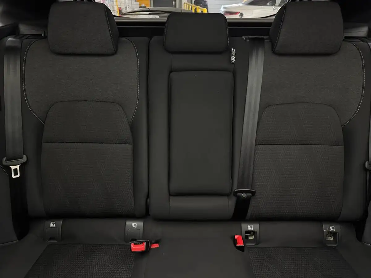 2022-nissan-qashqai-13-dig-t-premiere-edition-140ps-big-18