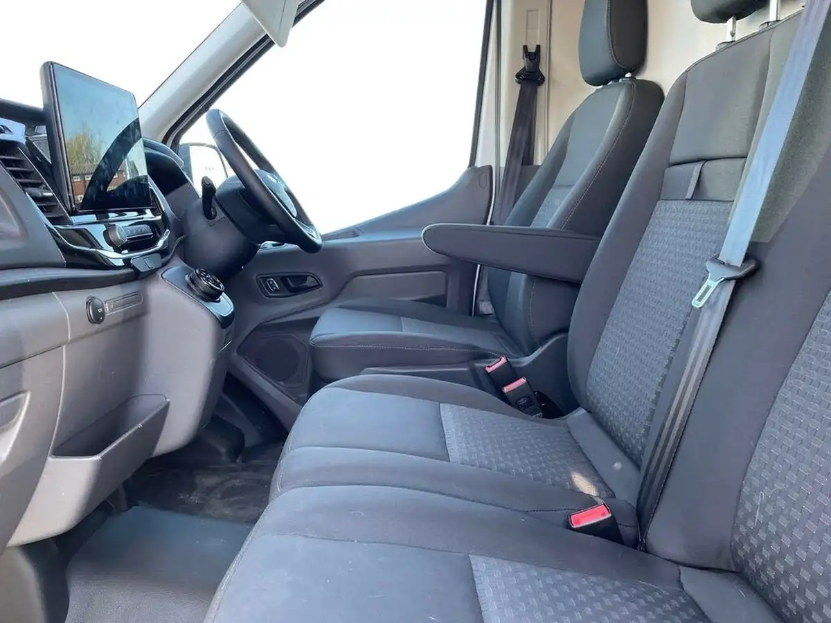 2023-ford-transit-e-350-l2h2-trend-269ps-big-7