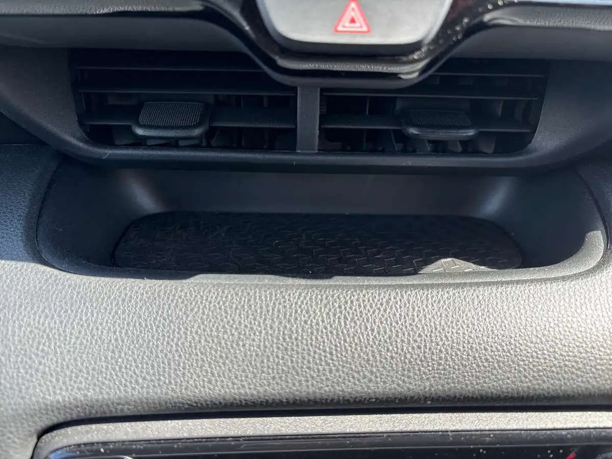 2021-toyota-yaris-15-vvt-i-design-big-33