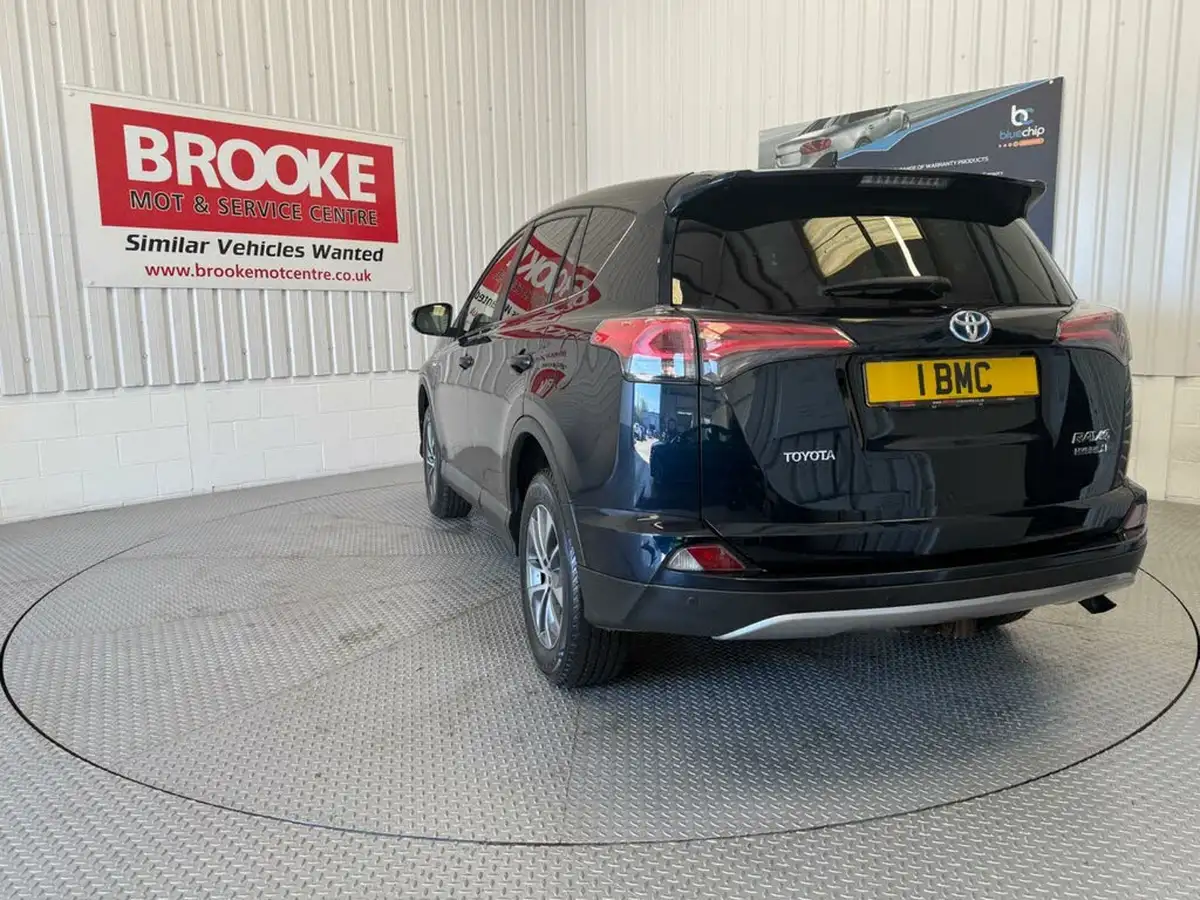 2018-toyota-rav4-25-vvt-i-icon-tech-big-4