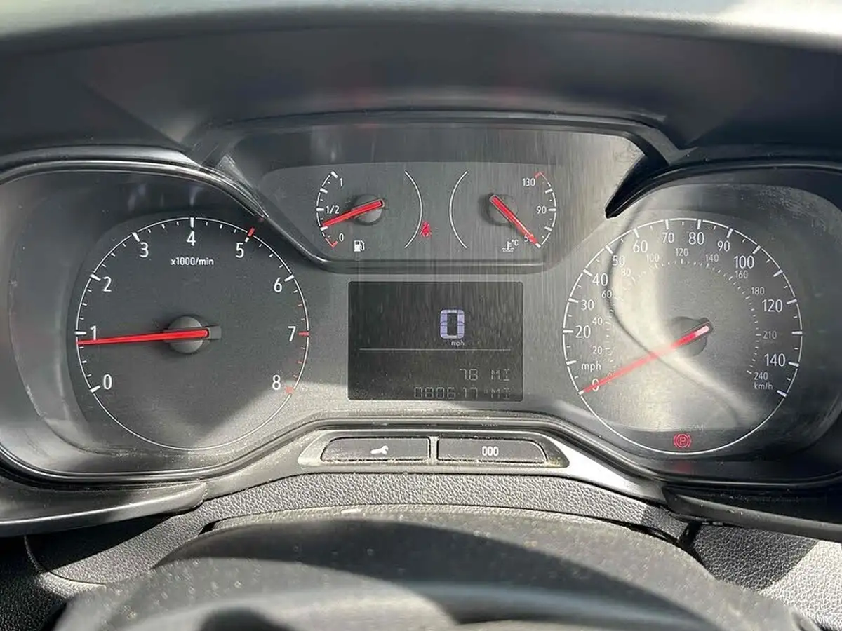 2021-vauxhall-combo-15cdti-dynamic-2300-100pseu6dt-l2h1-panel-big-23
