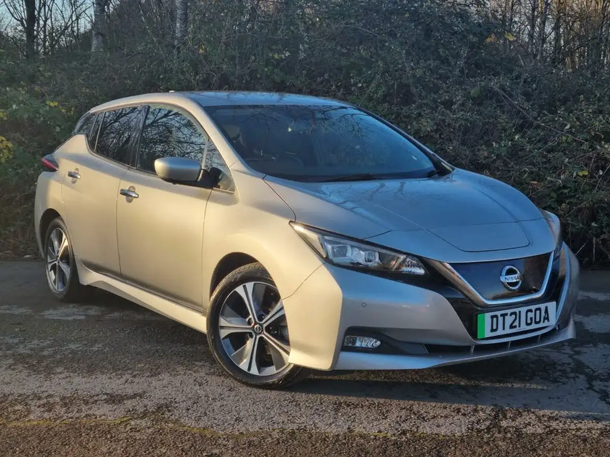 2021-nissan-leaf-e-tekna-big-0