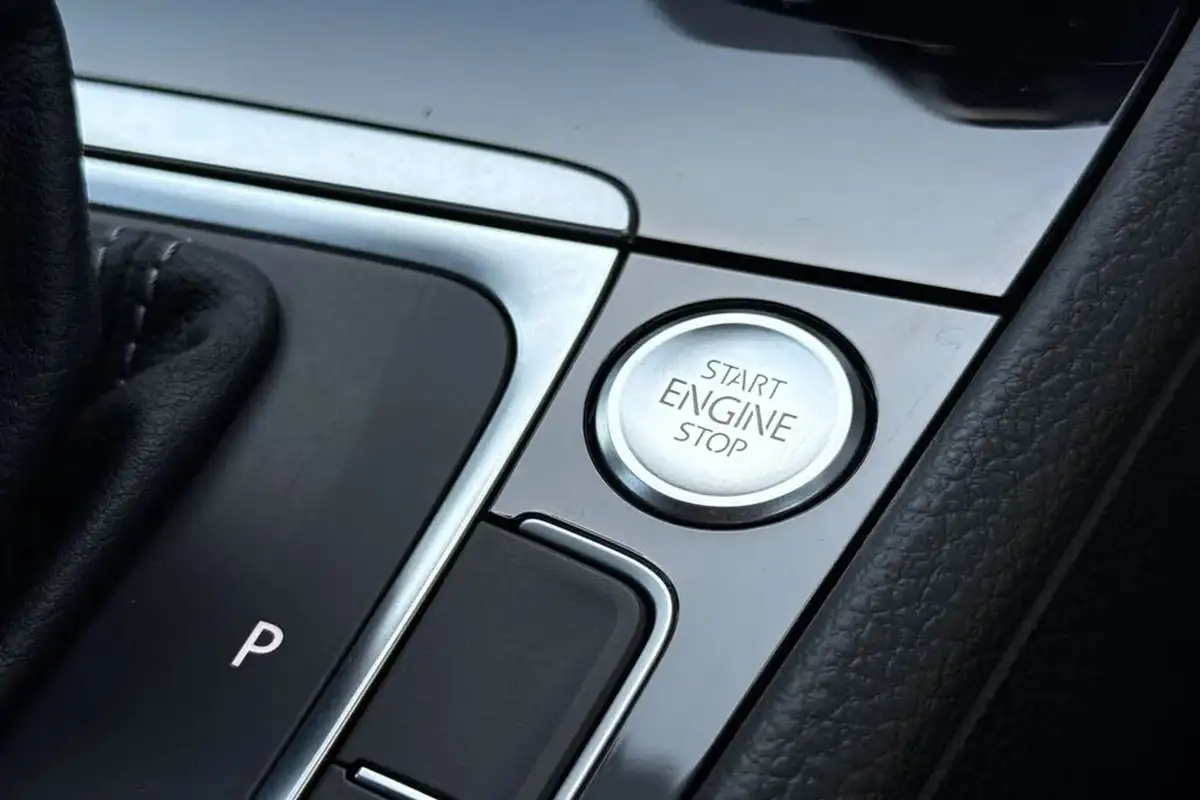 2019-volkswagen-golf-20tdi-gtd-blueline-hatchback-5d-dsg-big-35