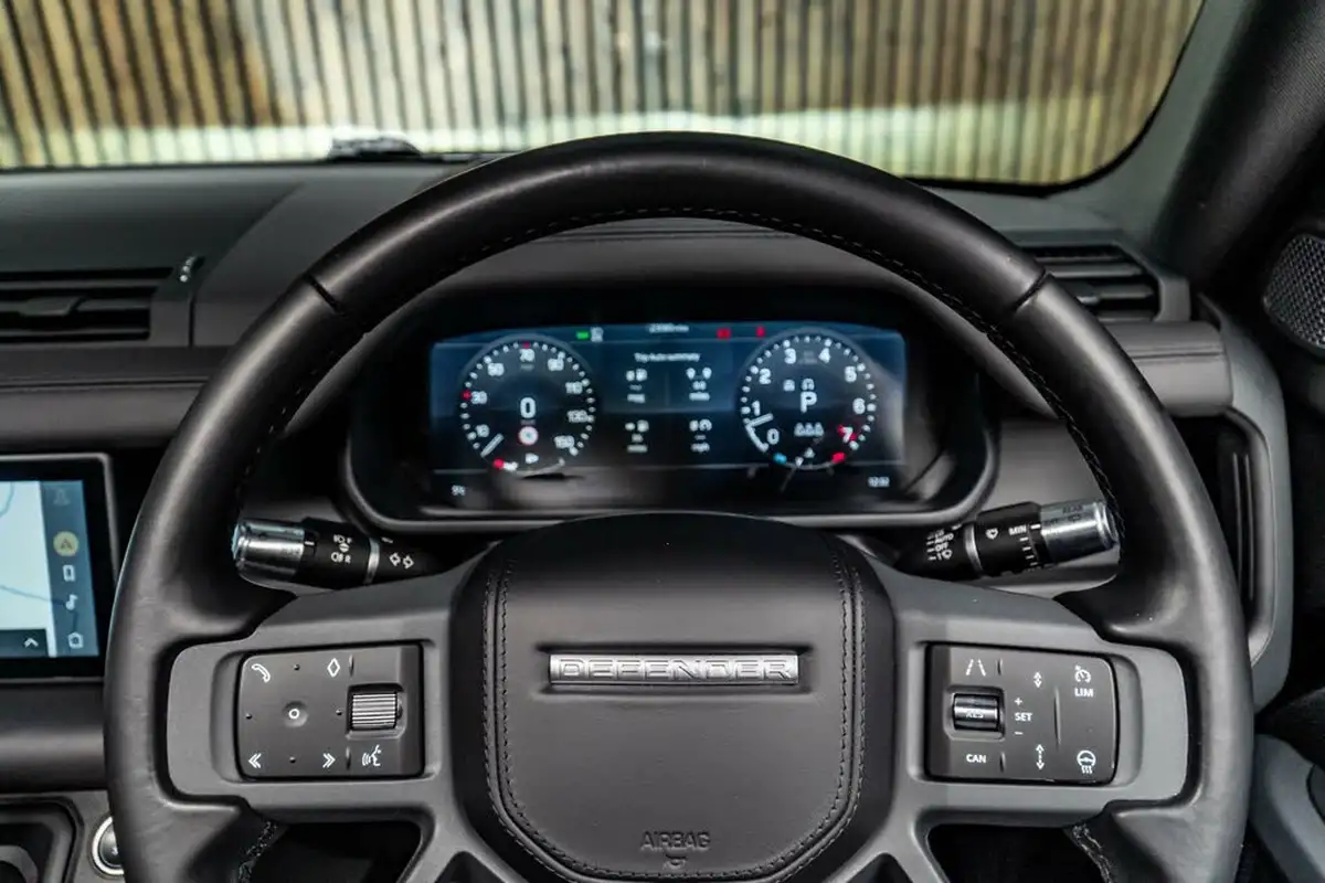 2021-land-rover-90-defender-30-p400-x-big-32
