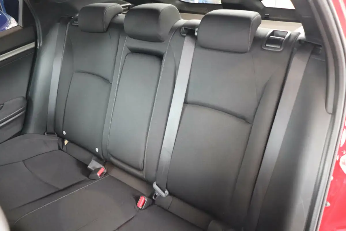 2019-honda-civic-10-vtec-turbo-sr-hatchback-5d-big-37