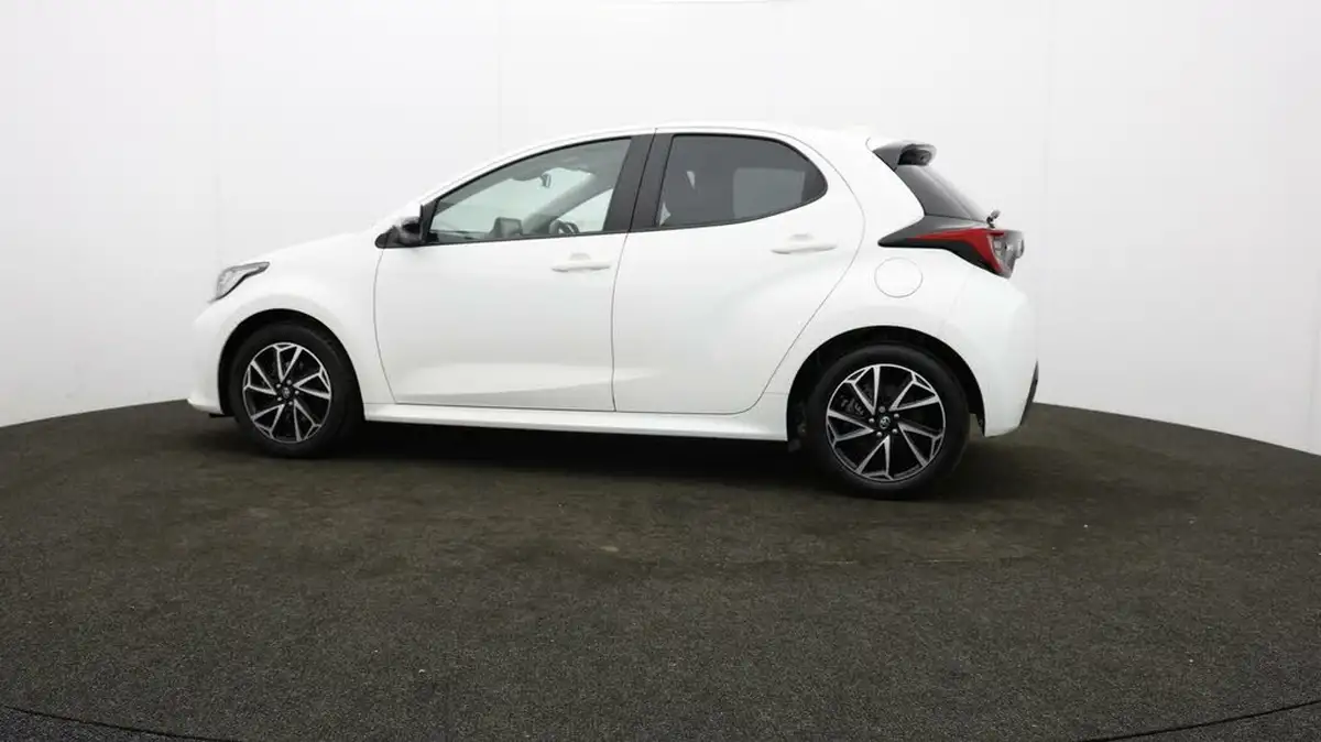 2022-toyota-yaris-15-vvt-i-design-big-63