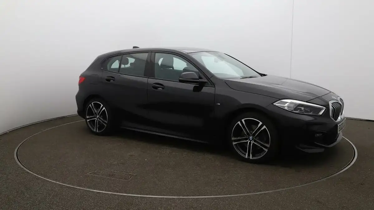 2022-bmw-1-series-15-118i-m-sport-lcp-big-46