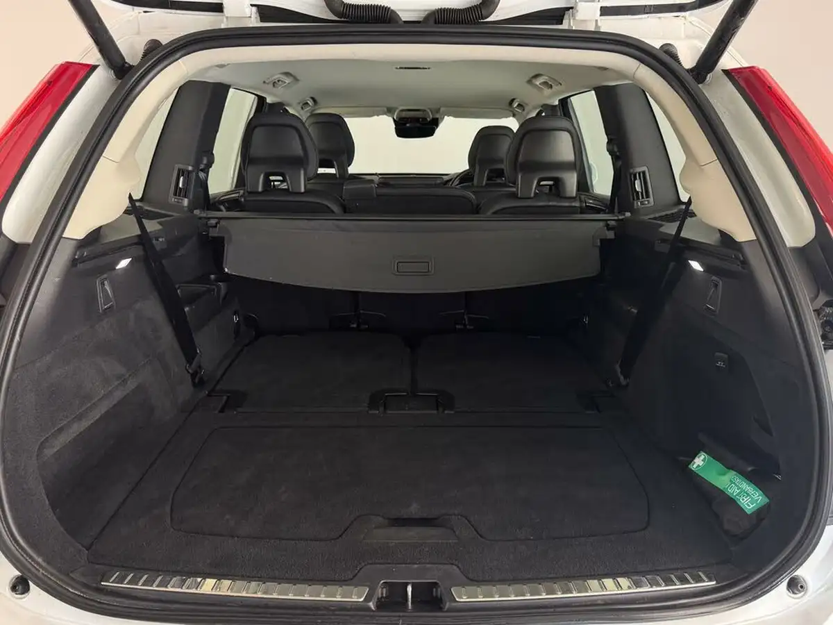 2021-volvo-xc90-20-t8-inscription-expression-455bhp-big-39