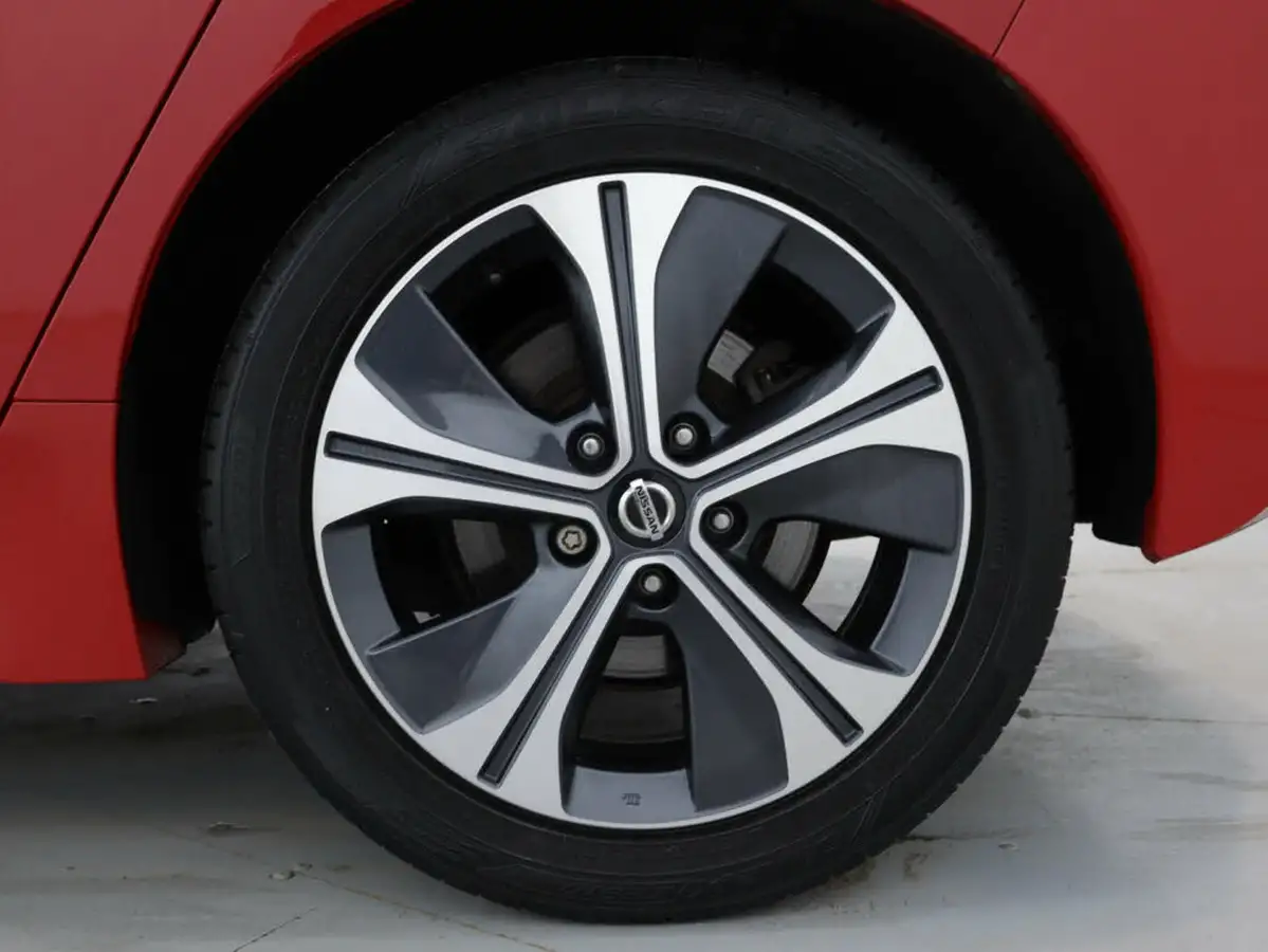 2019-nissan-leaf-e-n-connecta-big-11