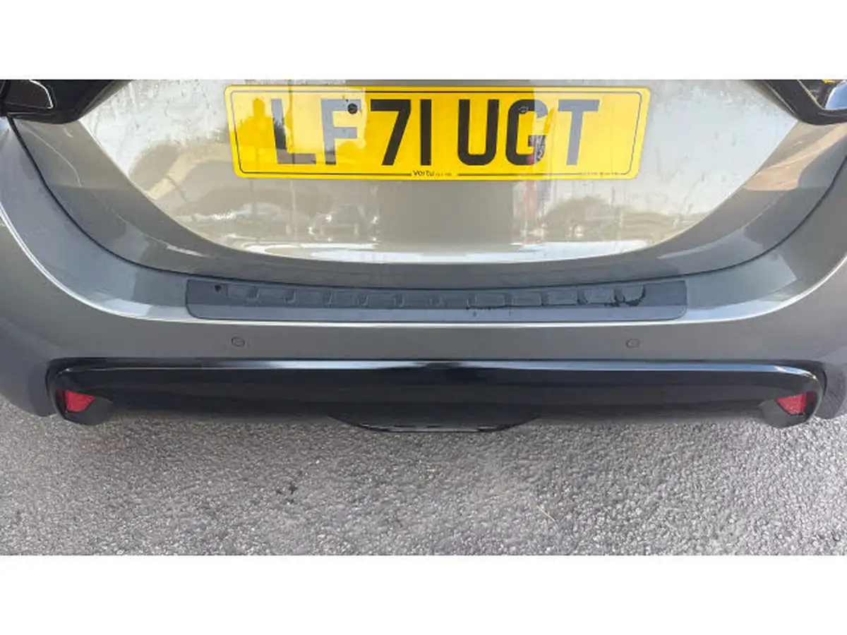 2021-toyota-yaris-15-vvt-i-excel-big-35