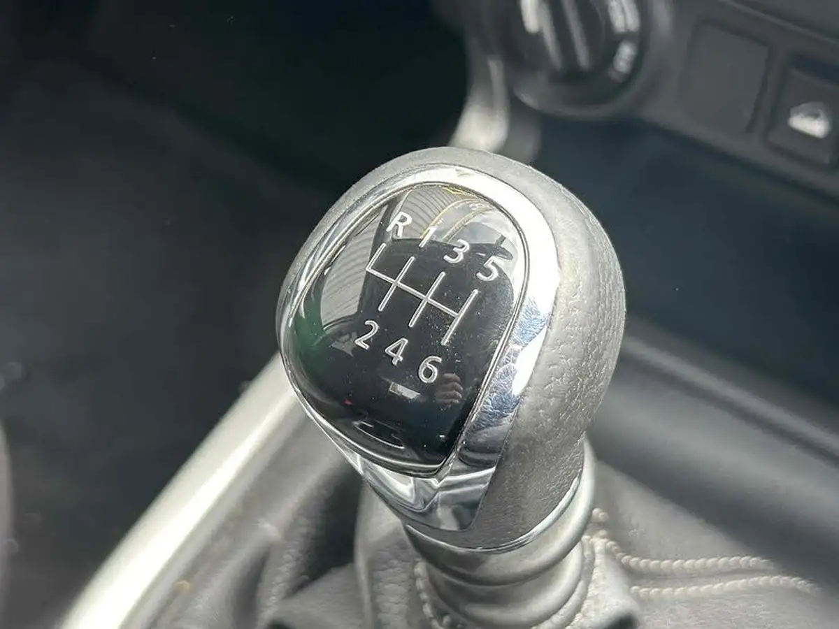 2021-nissan-navara-23dci-tt-n-connecta-8-navi-big-29