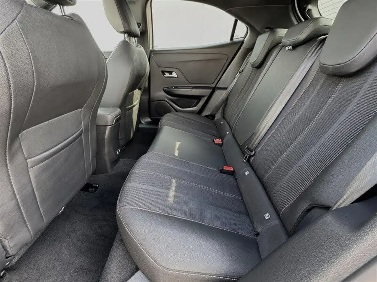 2023-vauxhall-mokka-12-gs-130ps-auto-big-21