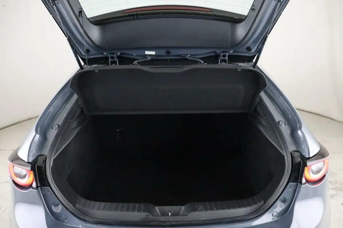 2022-mazda-mazda3-20-se-l-lux-186ps-hatchback-5d-big-10