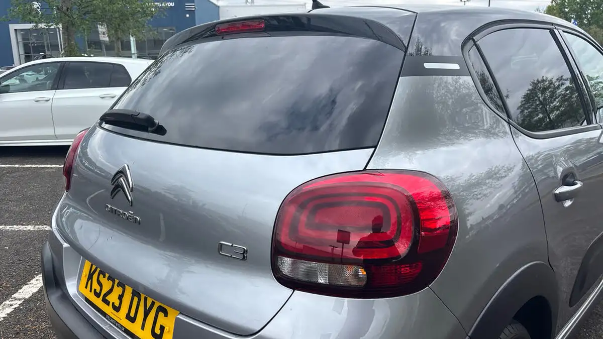 2023-citroen-c3-12-puretech-shine-plus-110ps-ss-eat6-big-44