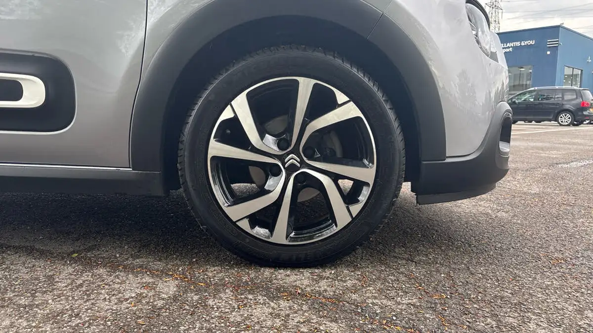 2023-citroen-c3-12-puretech-shine-plus-110ps-ss-eat6-big-16