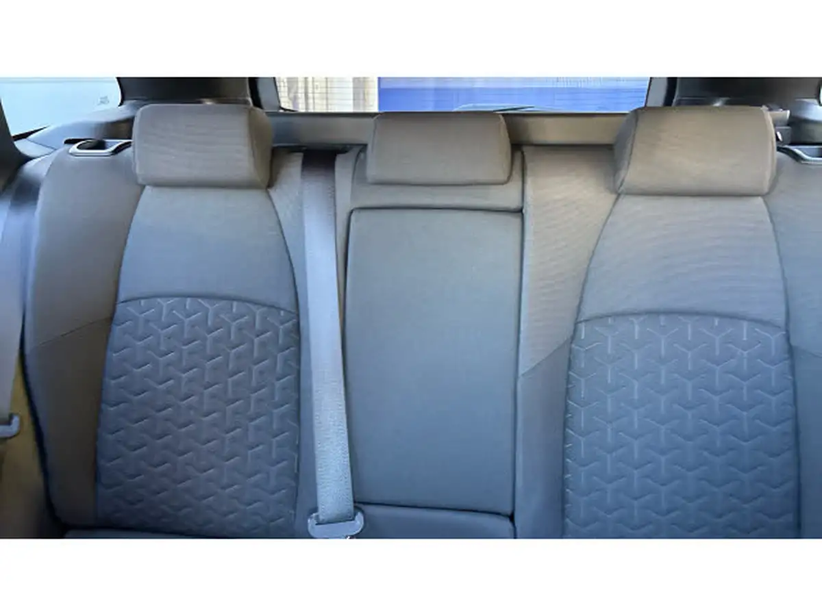 2019-toyota-corolla-18-vvt-i-design-trk-touring-sports-5d-big-14