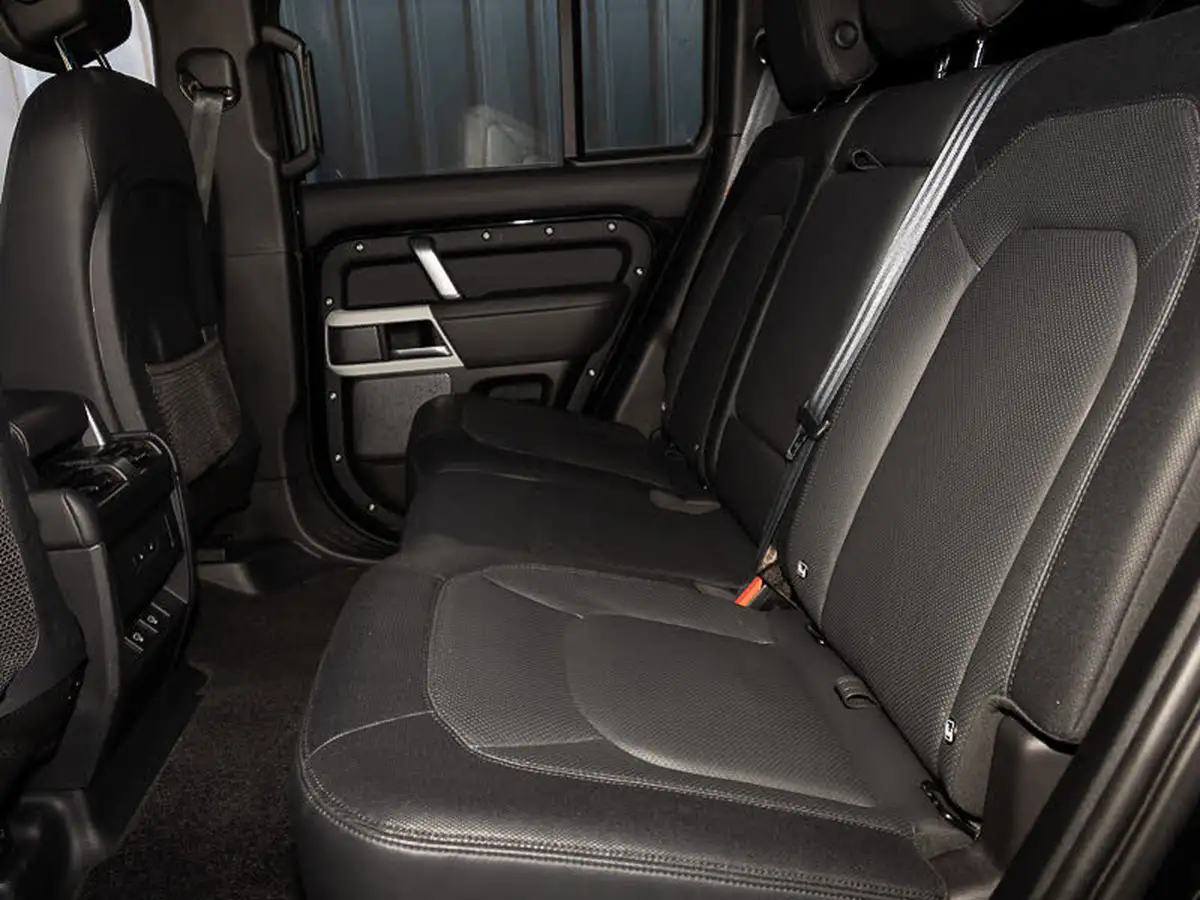 2022-land-rover-110-defender-20-p400e-x-dynamic-hse-big-5