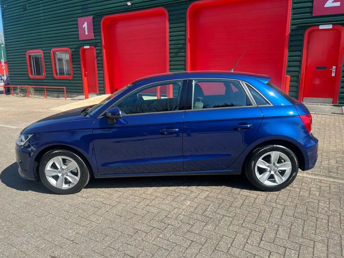 2017-audi-a1-16tdi-se-sportback-5d-s-tronic-big-7