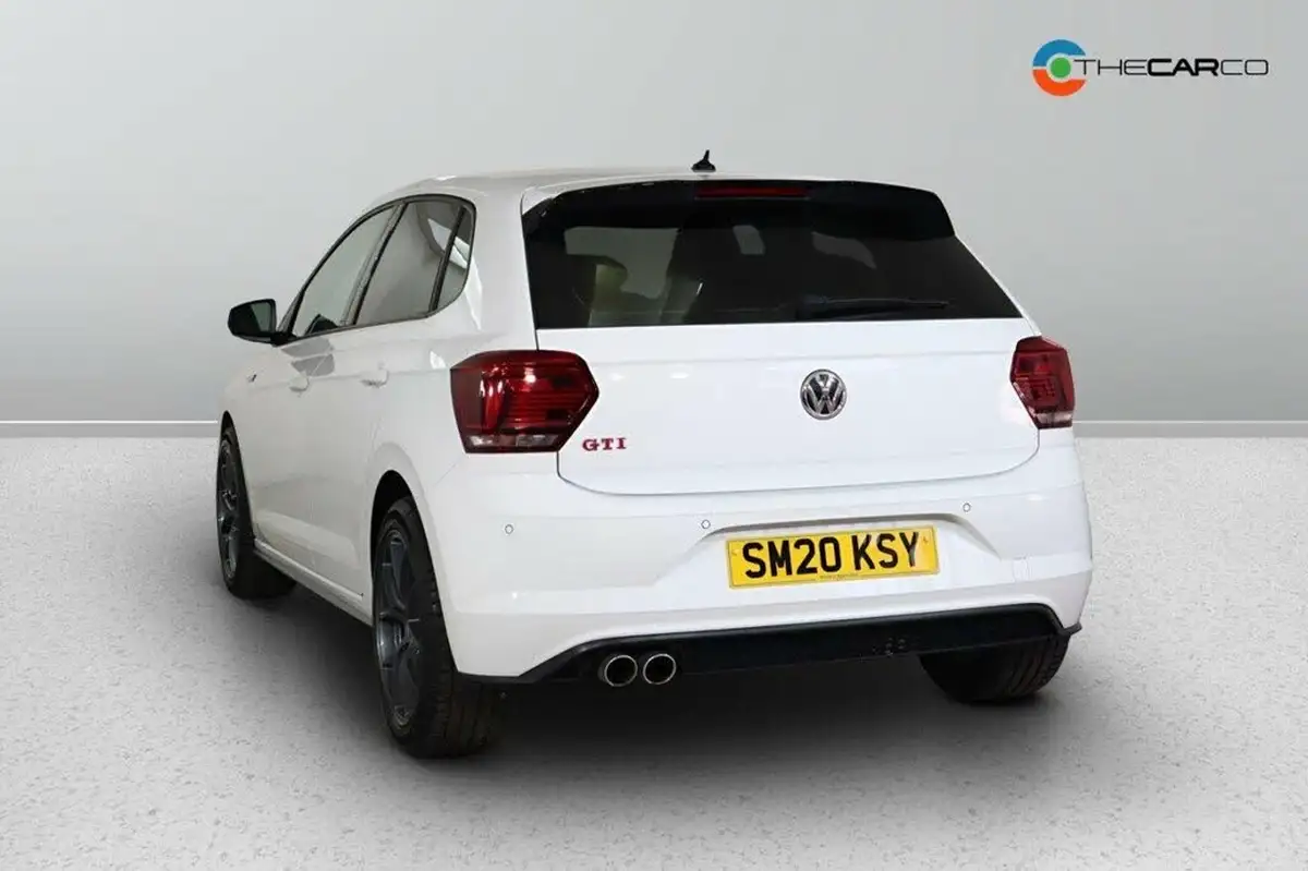 2020-volkswagen-polo-20-tsi-gti-big-3