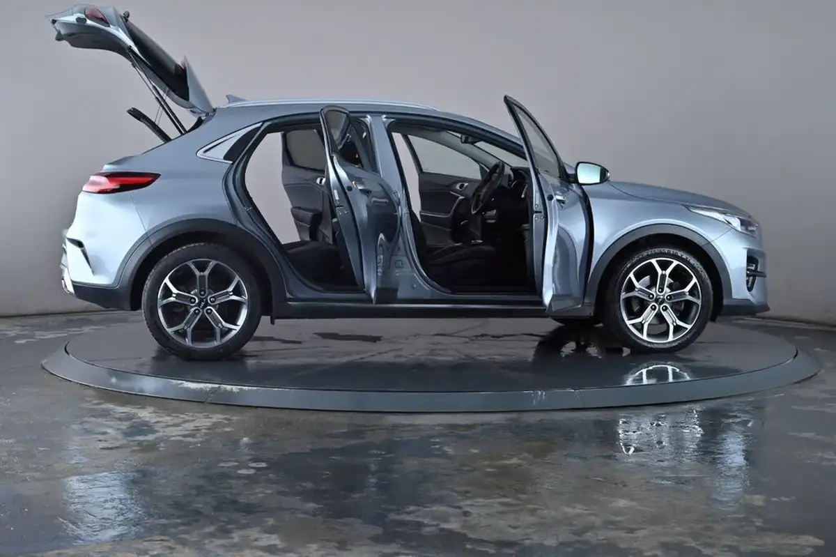 2022-kia-xceed-15-t-gdi-3-big-52