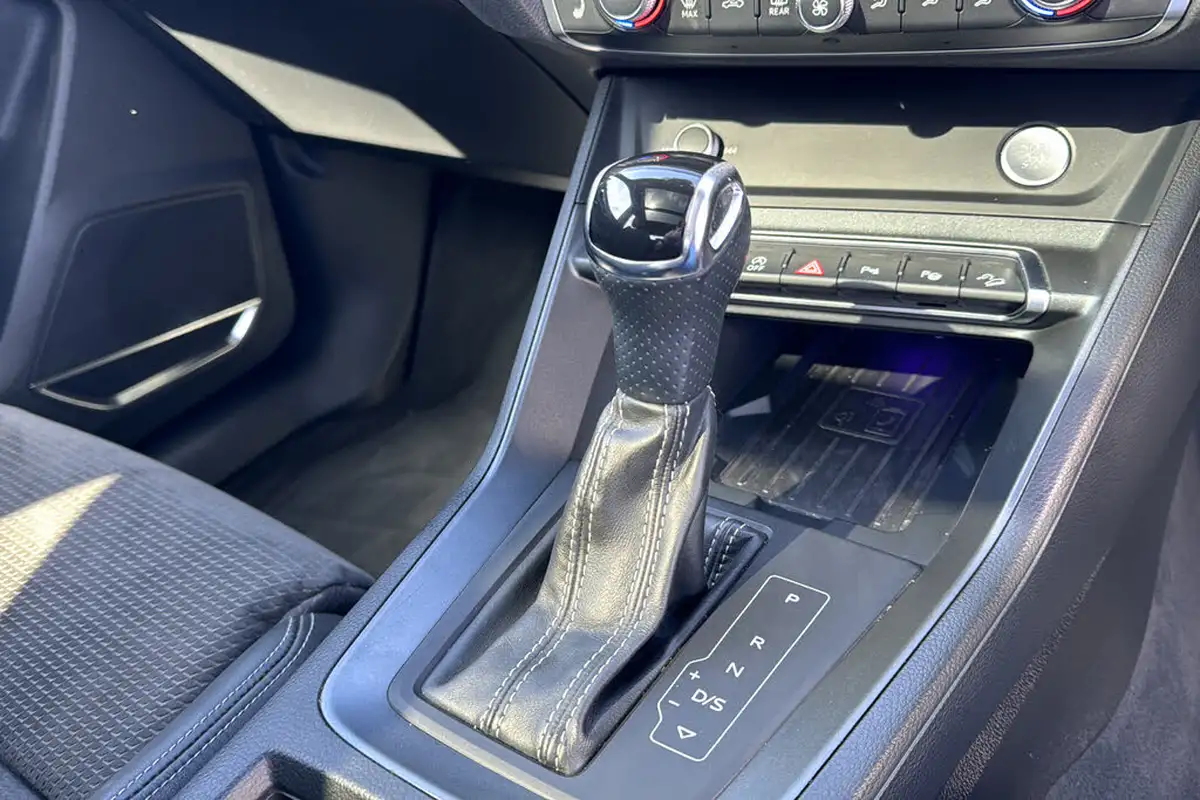 2019-audi-q3-20-35-tdi-vorsprung-station-wagon-big-11