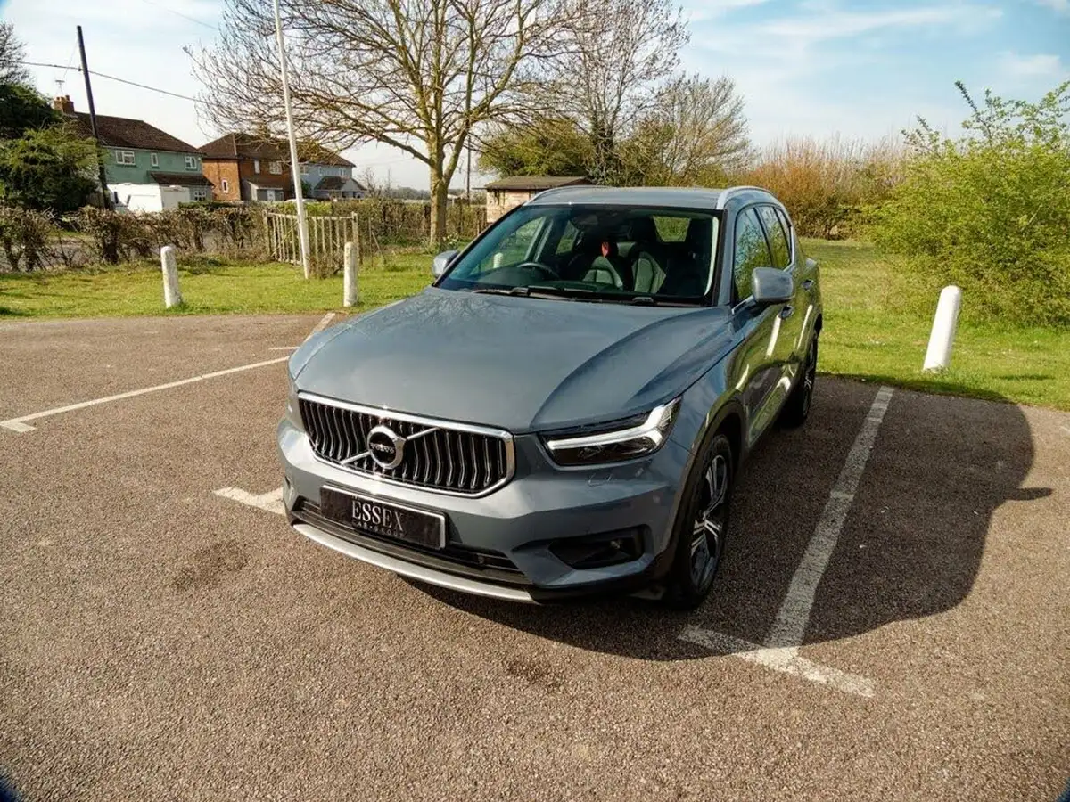 2019-volvo-xc40-20td-d4-inscription-pro-big-14