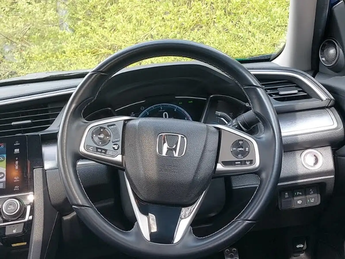 2020-honda-civic-16-i-dtec-ex-ss-saloon-4d-big-6