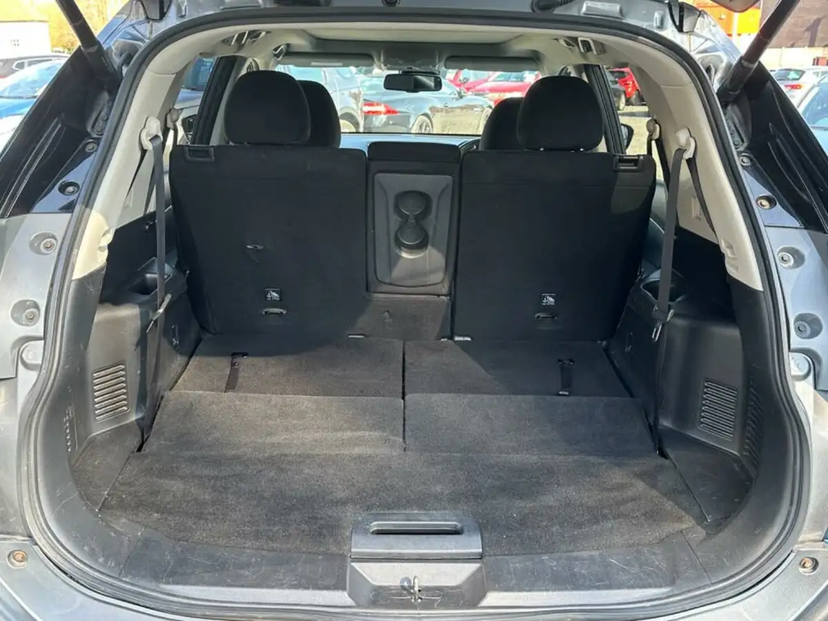 2015-nissan-x-trail-16dci-n-tec-7-seat-ss-big-23