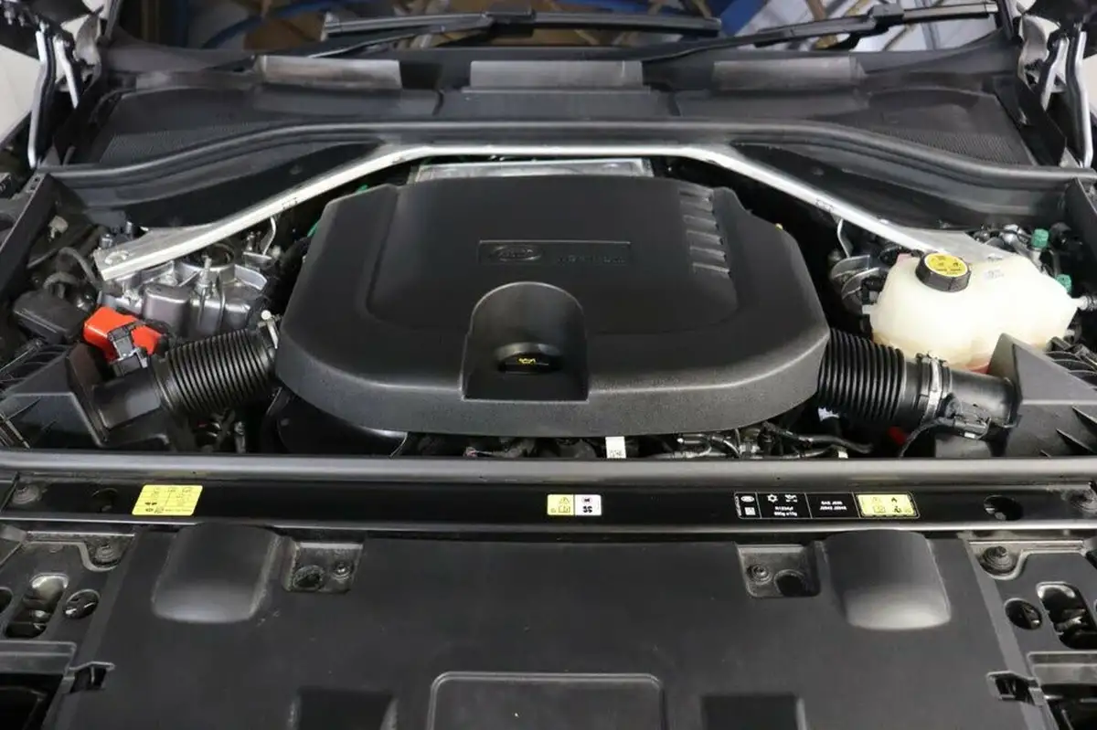 2024-land-rover-range-rover-sport-30-d300-se-big-25