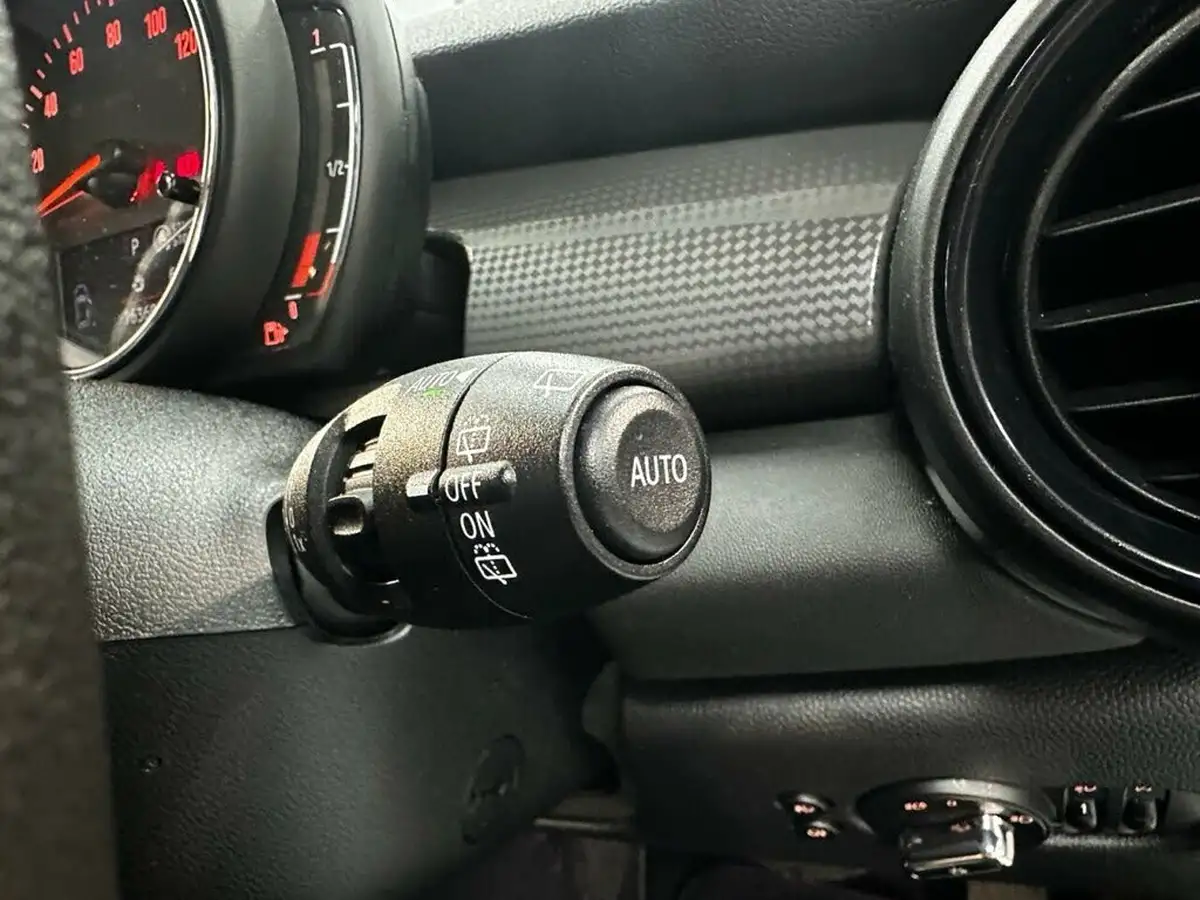 2019-mini-cooper-15-cooper-classic-hatchback-5d-auto-big-36