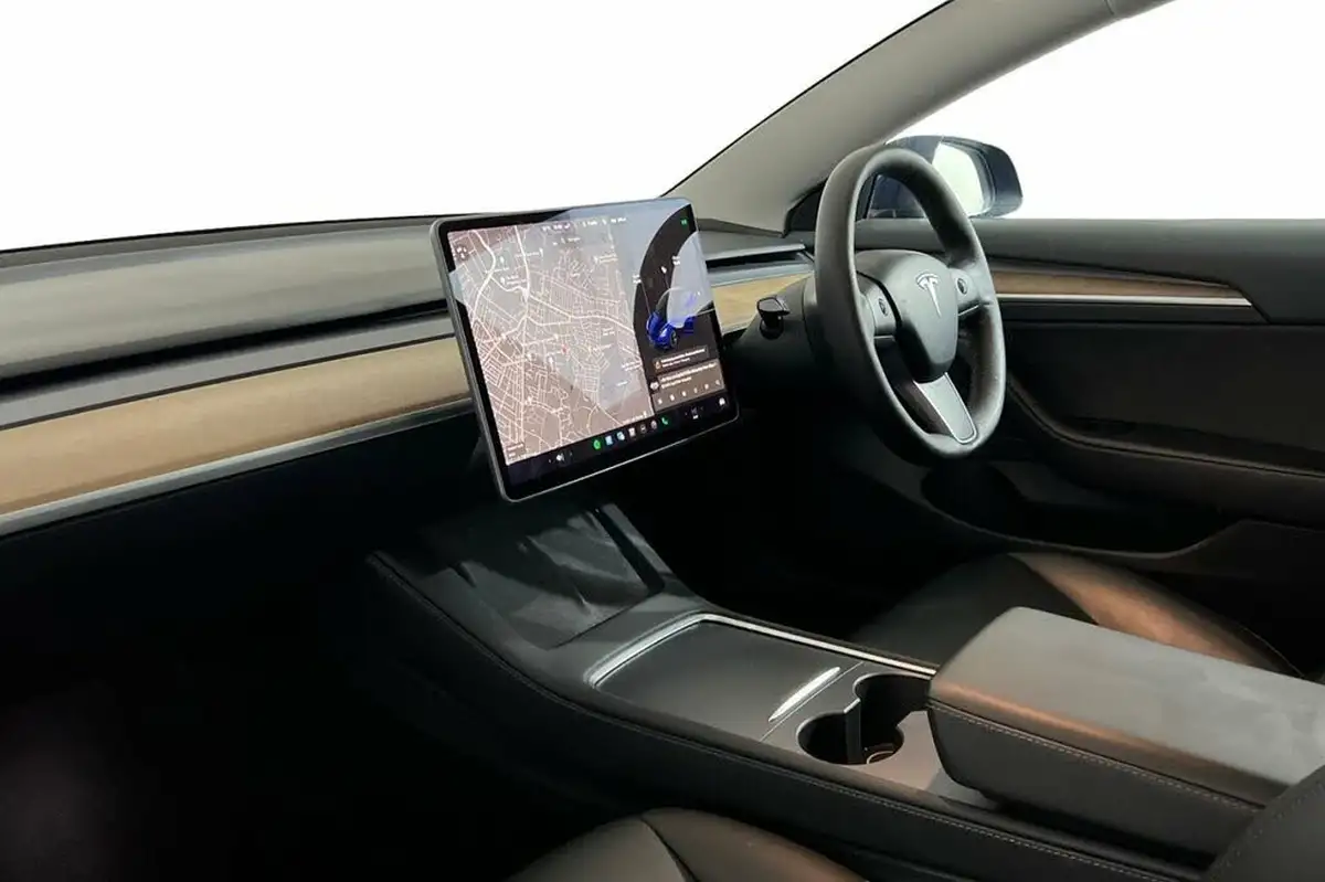 2021-tesla-model-3-e-long-range-4x4-big-8