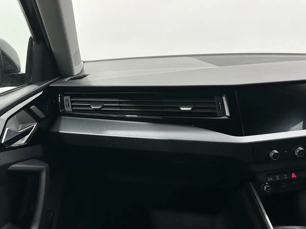 2019-audi-a1-10-30-tfsi-sport-big-25