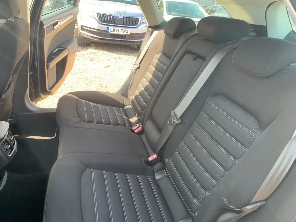 2015-ford-mondeo-20tdci-zetec-econetic-estate-big-35