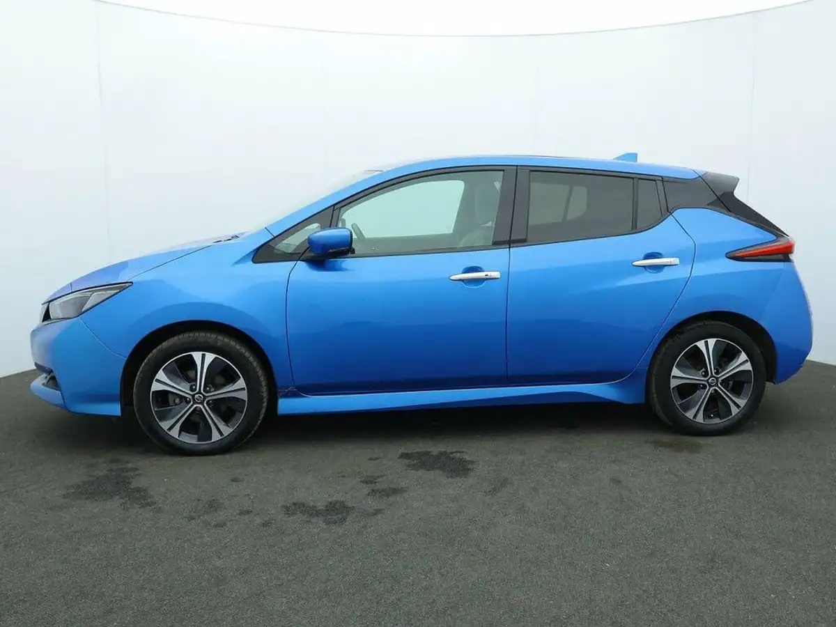 2022-nissan-leaf-e-e-n-connecta-big-3