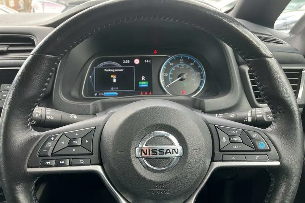 2022-nissan-leaf-e-tekna-big-11