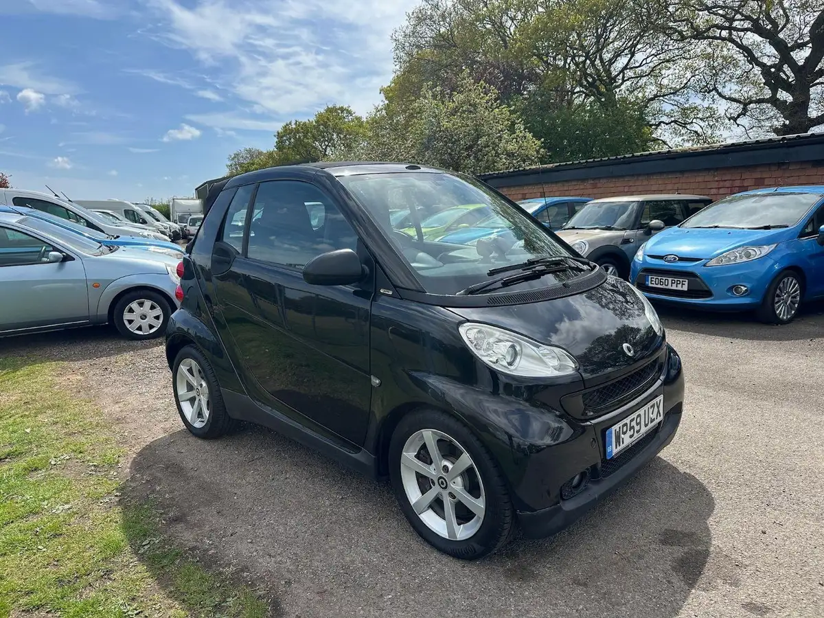 2010-smart-fortwo-10-pulse-71bhp-cabriolet-big-9