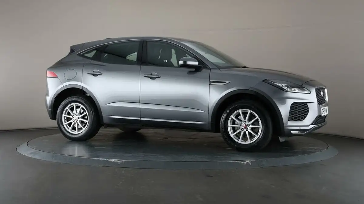 2019-jaguar-e-pace-20-i4d-r-dynamic-150ps-big-51