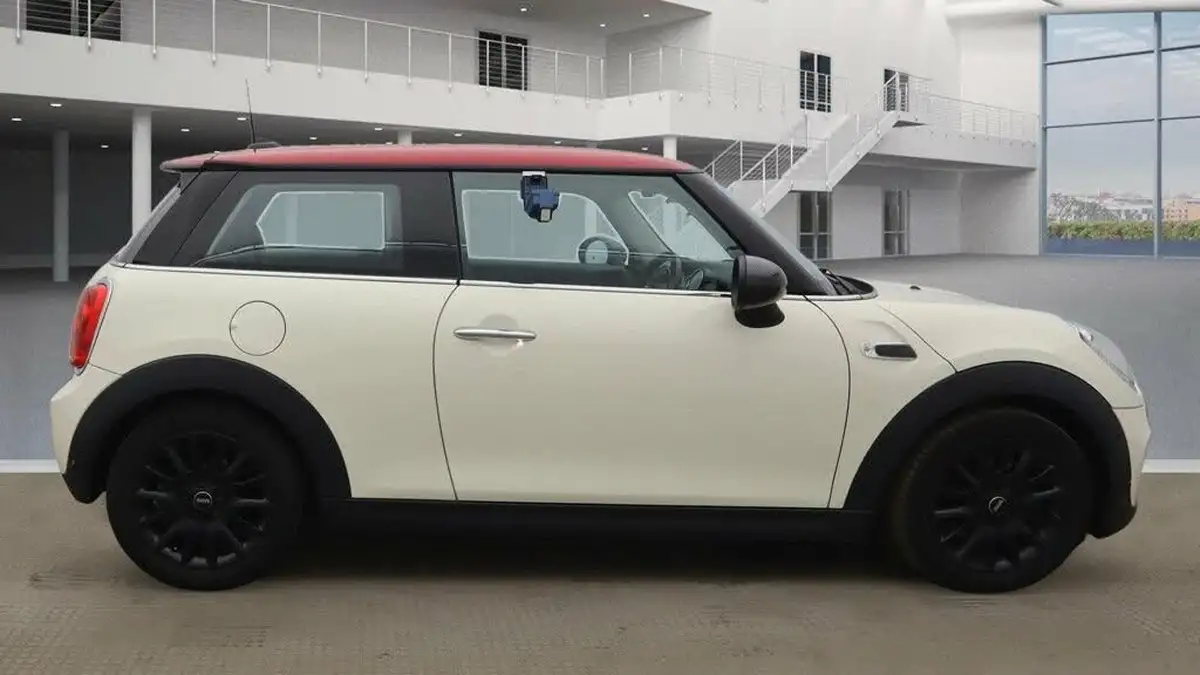 2015-mini-cooper-15-cooper-3d-auto-big-10