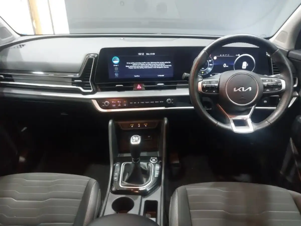 2023-kia-sportage-16-t-gdi-3-148bhp-big-2