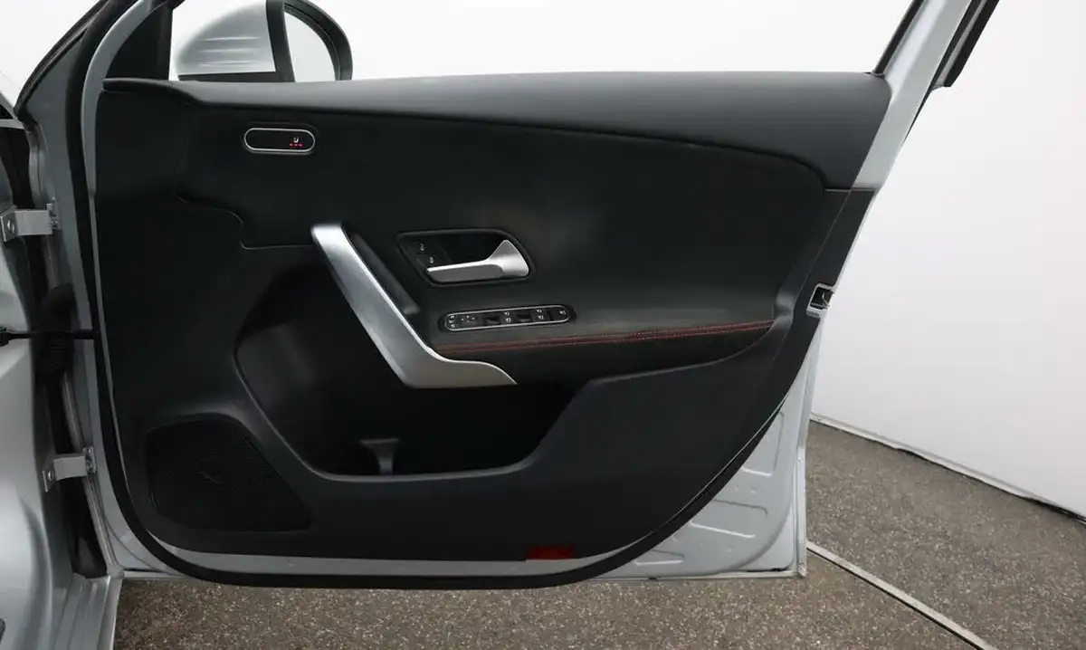 2019-mercedes-benz-a-class-13-a200-amg-line-premium-hatchback-5d-7g-dct-big-15