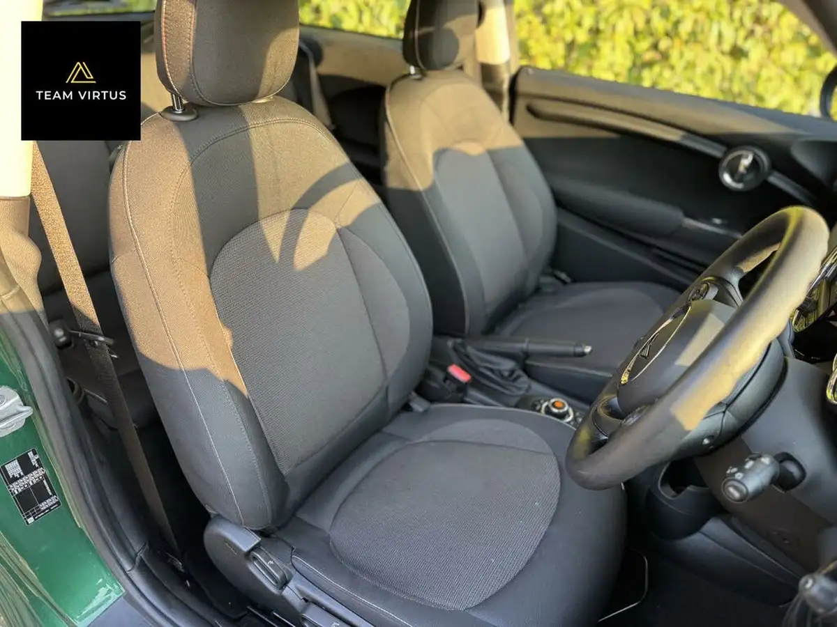 2021-mini-cooper-15-cooper-classic-series-ii-hatchback-3d-big-12