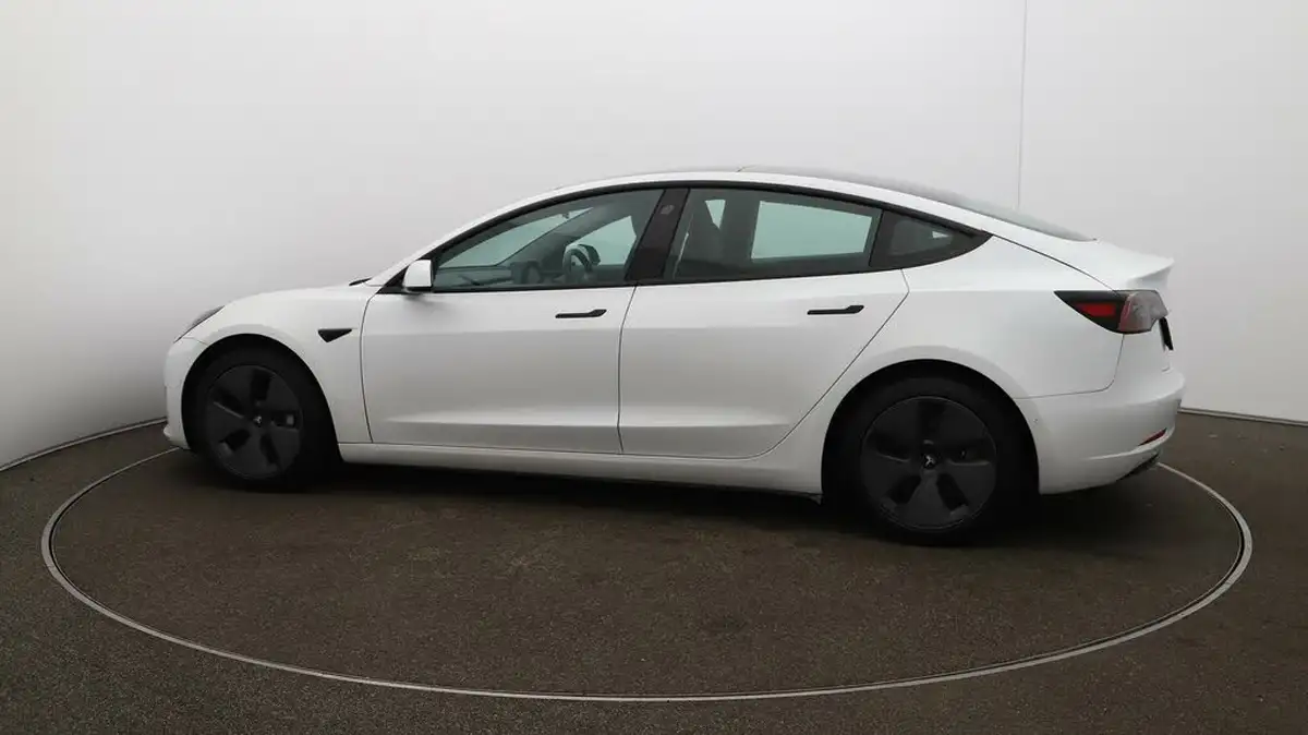 2020-tesla-model-3-e-long-range-big-50
